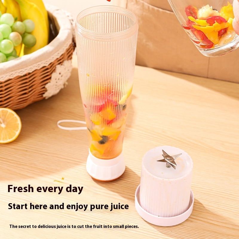 Portable Electric Juicer – USB Rechargeable Smoothie Blender Cup