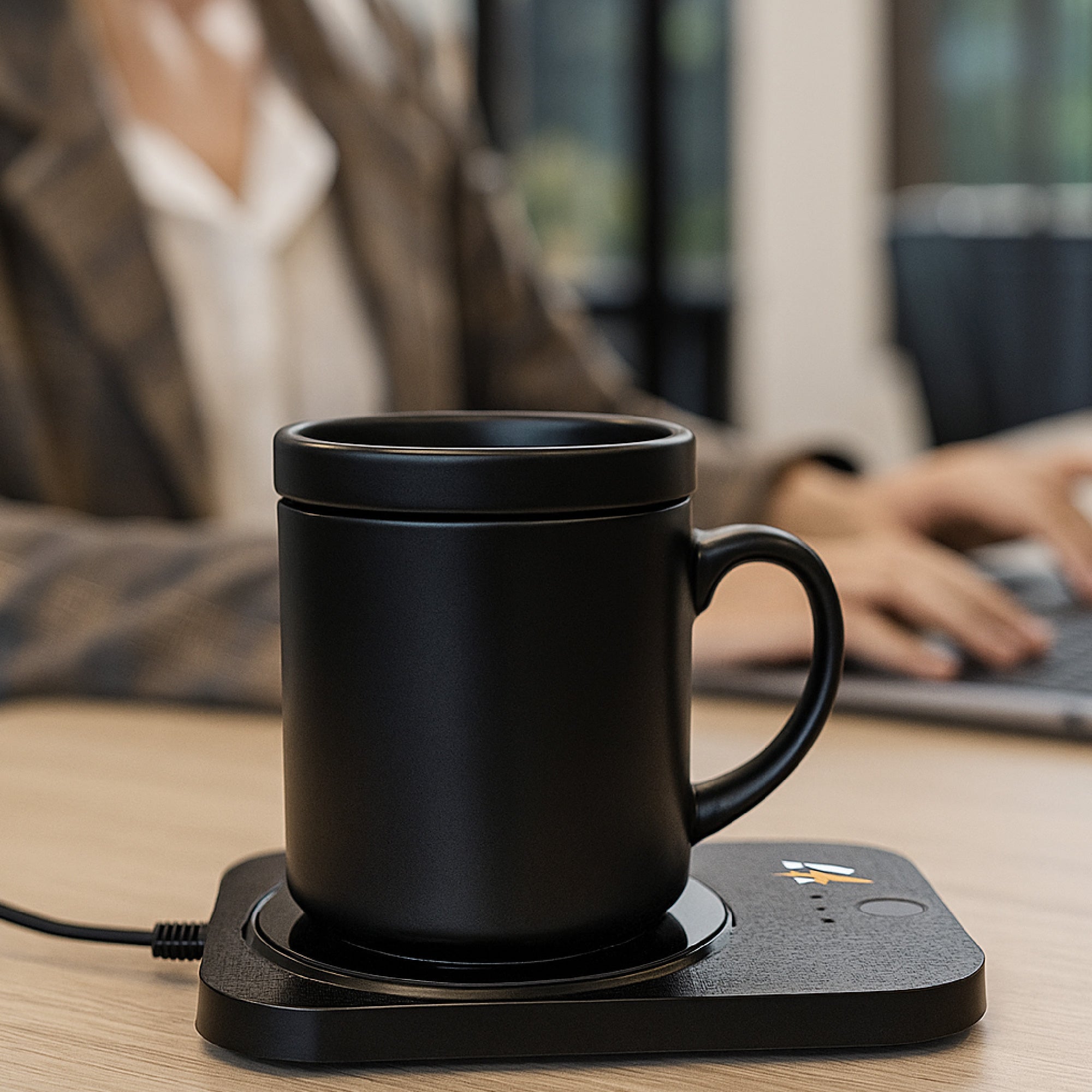 Sip & Charge 2-in-1 Mug Warmer with Wireless Charger
